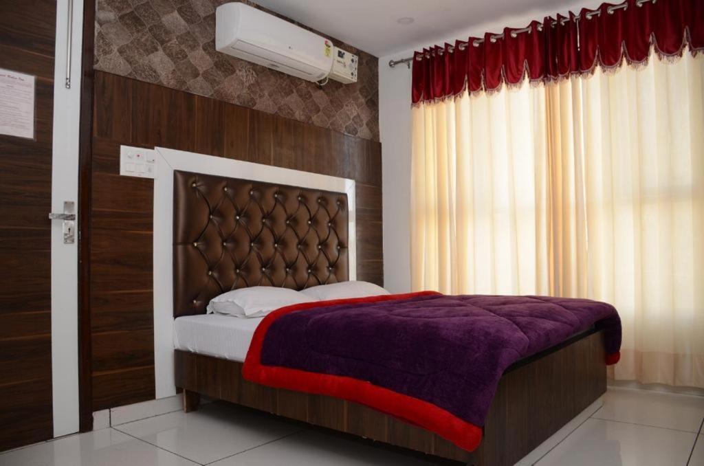 Hotel Robin Inn Amritsar Ngoại thất bức ảnh
