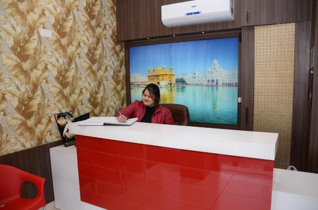 Hotel Robin Inn Amritsar Ngoại thất bức ảnh