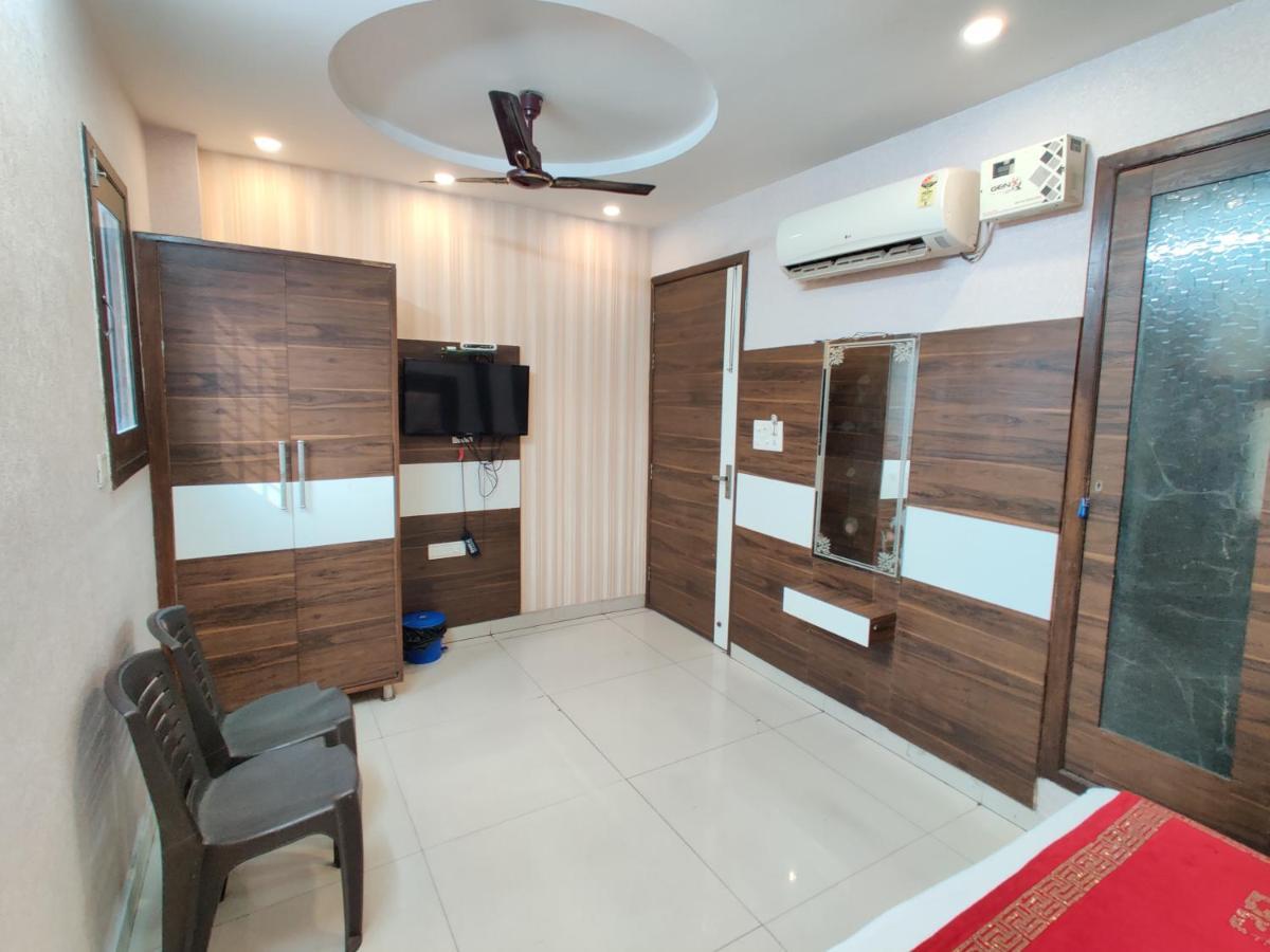 Hotel Robin Inn Amritsar Ngoại thất bức ảnh