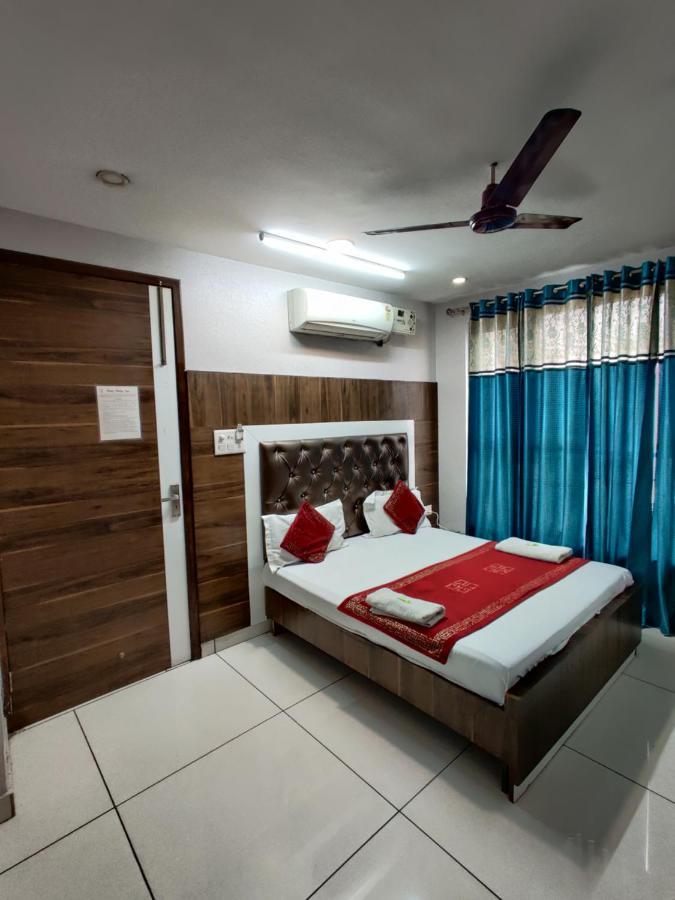 Hotel Robin Inn Amritsar Ngoại thất bức ảnh