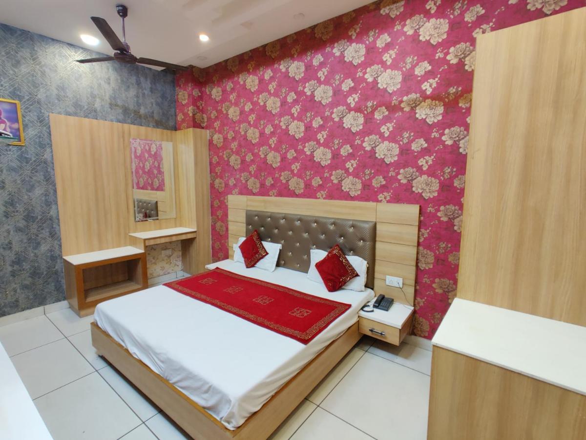 Hotel Robin Inn Amritsar Ngoại thất bức ảnh