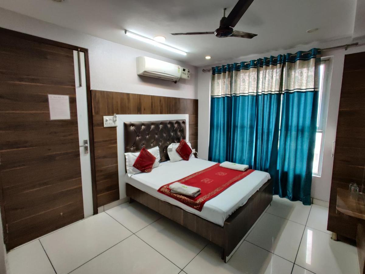 Hotel Robin Inn Amritsar Ngoại thất bức ảnh