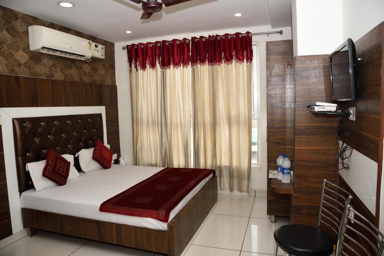 Hotel Robin Inn Amritsar Ngoại thất bức ảnh
