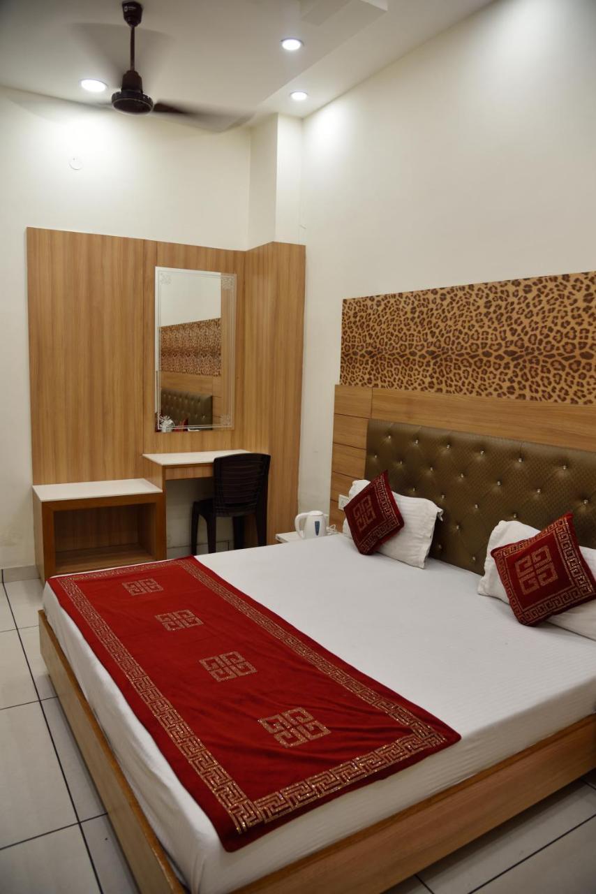 Hotel Robin Inn Amritsar Ngoại thất bức ảnh