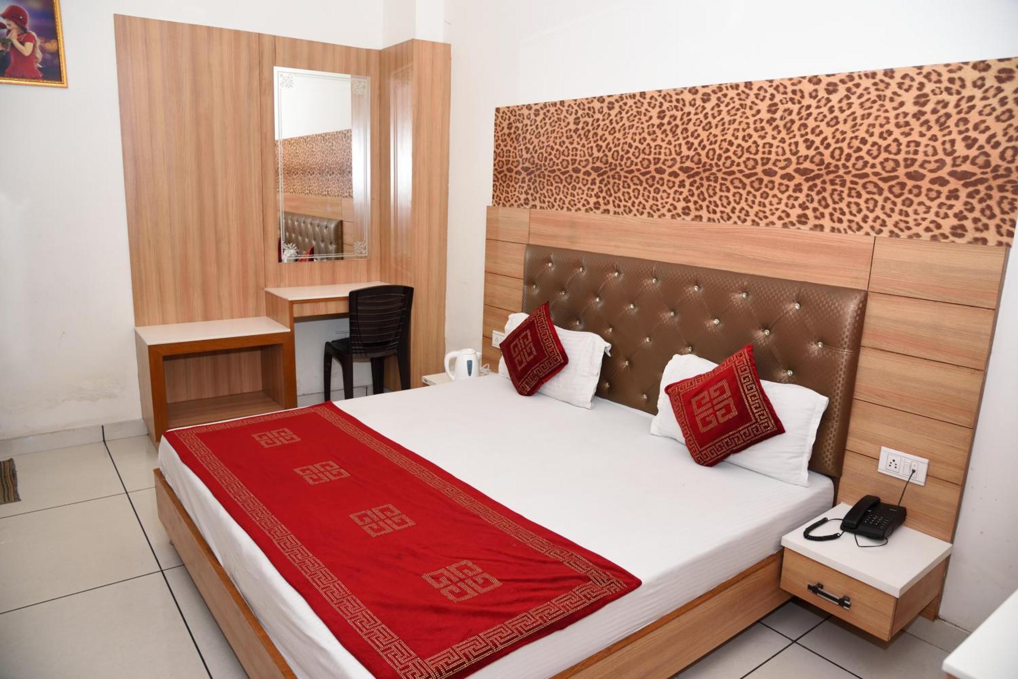 Hotel Robin Inn Amritsar Ngoại thất bức ảnh