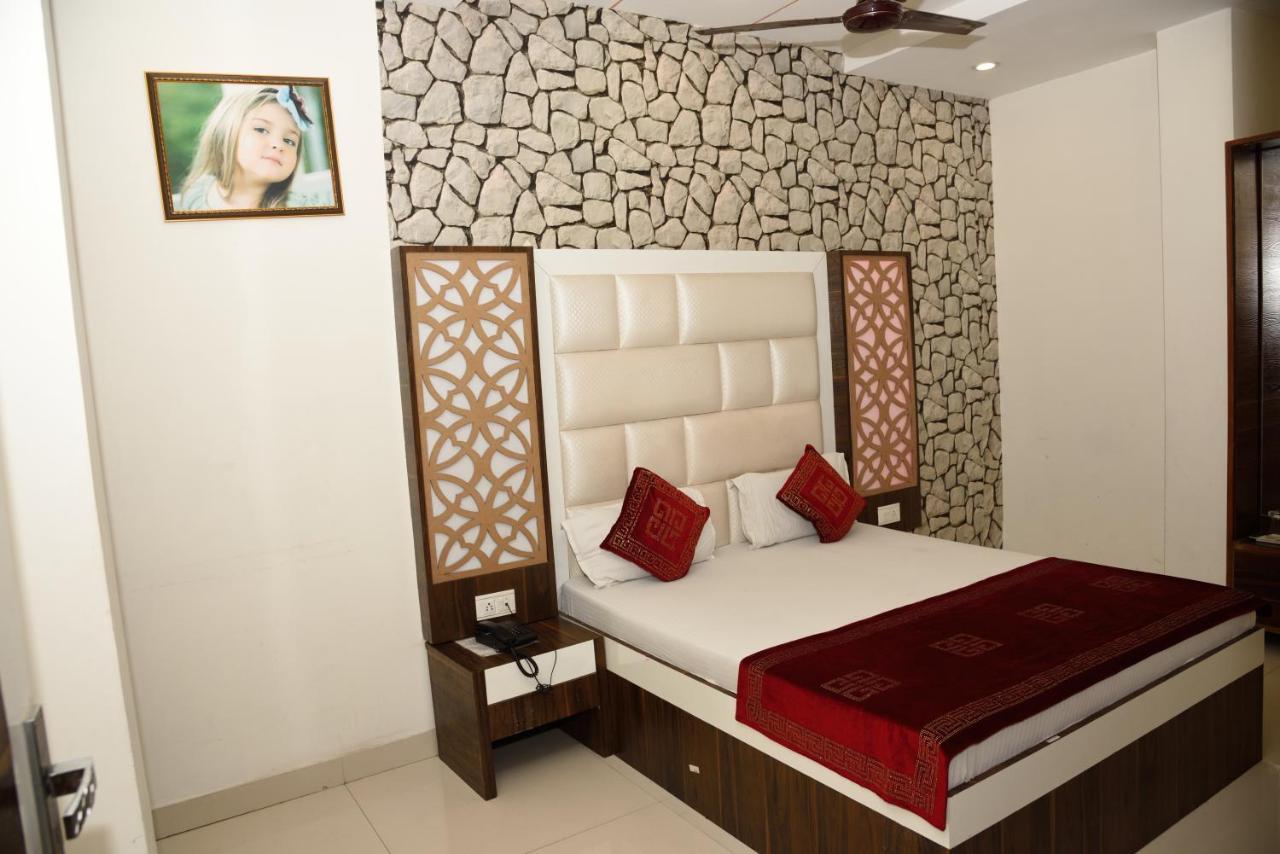 Hotel Robin Inn Amritsar Ngoại thất bức ảnh
